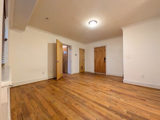 Building Photo - 2615 4th St NE