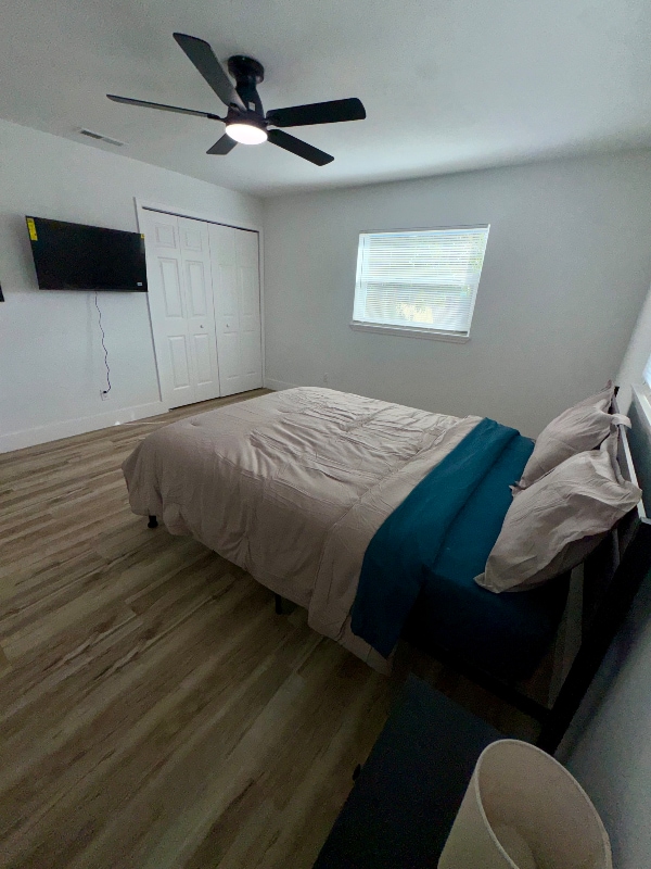 Photo - 1001 S Dollins Ave