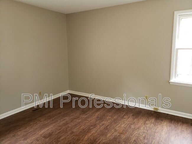 Photo - 4613 Franklin Rd