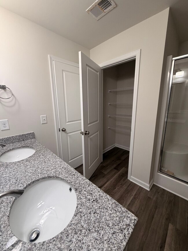 Photo - 706 Common Widgeon Way