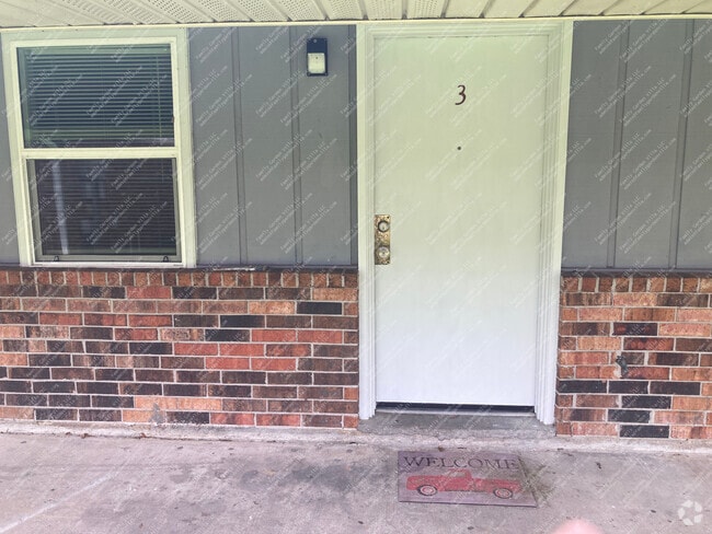 Building Photo - 1706 Badt Ave Unit #3 Rental