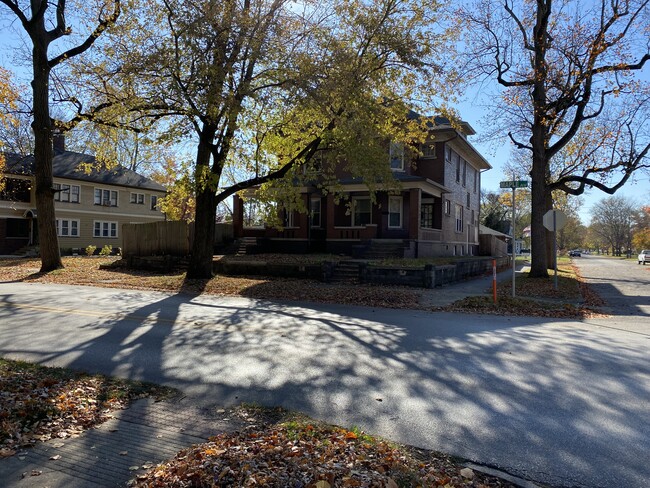 Photo - 1001 Maple Ave Townhome