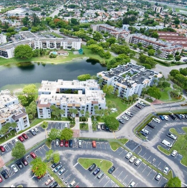 Building Photo - 12219 SW 14th Ln Unit 2305