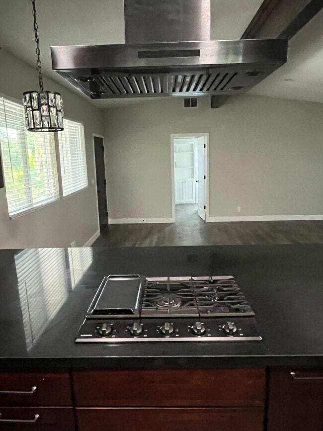 Smart Stove - 1825 Walnut Creek Ct