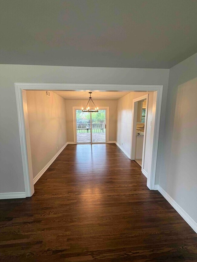 Photo - Freshly Updated 3-Bed Midtown Tulsa Home