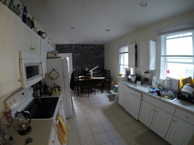 Photo - In Unit Washer and Dryer, Large Unit in Br...