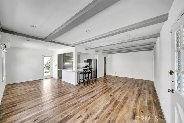 Photo - 5840 Coldwater Canyon Ave Unidad 2