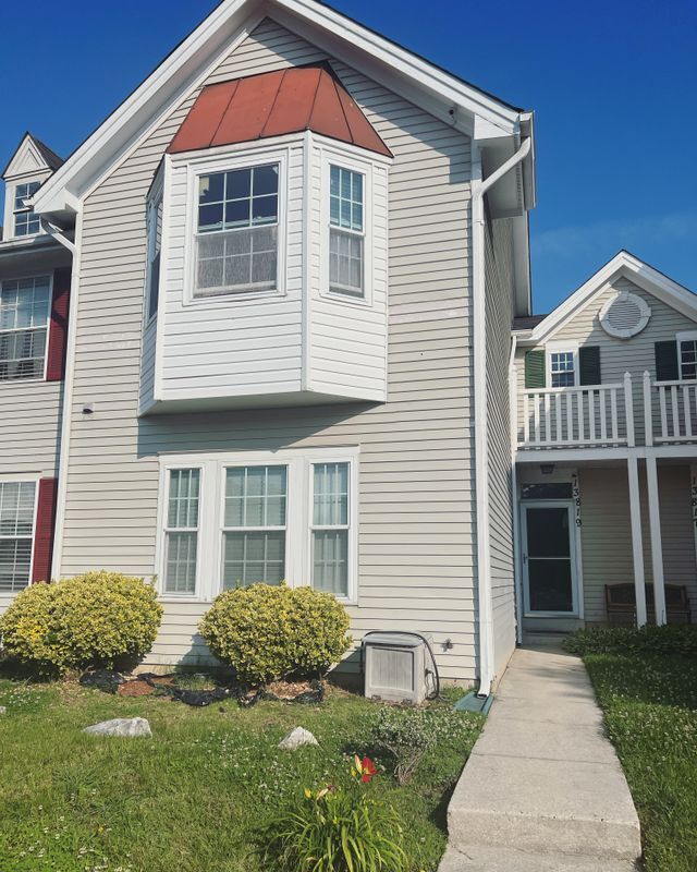 Building Photo - 13819 Lord Fairfax Pl