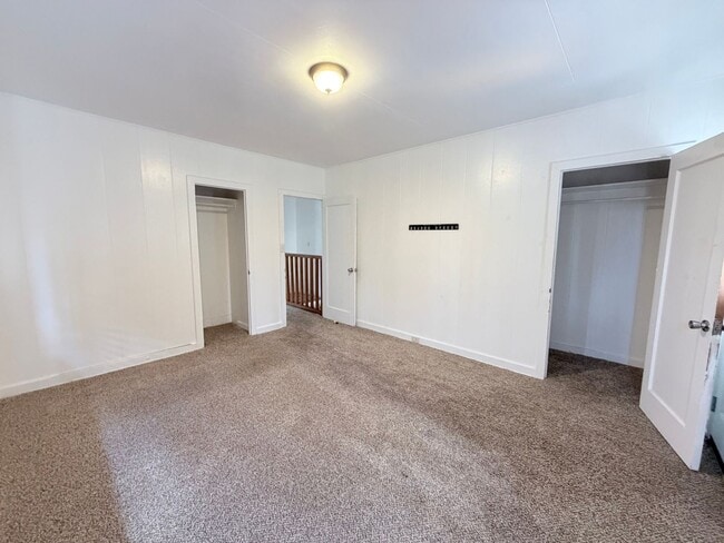 Photo - Spacious Two-Level 2BR/1BA Near Ritz-Carlton & Waikiki Beach