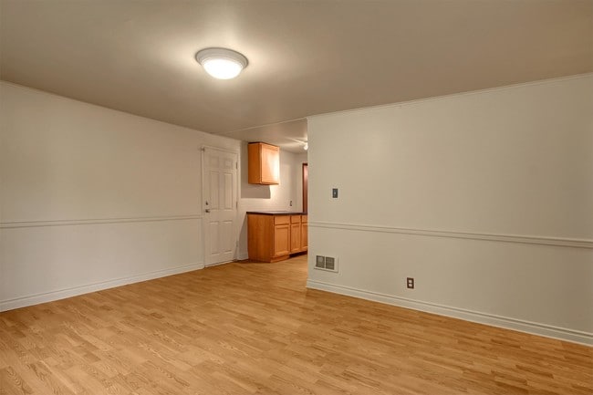 Photo - 5608 236th St SW