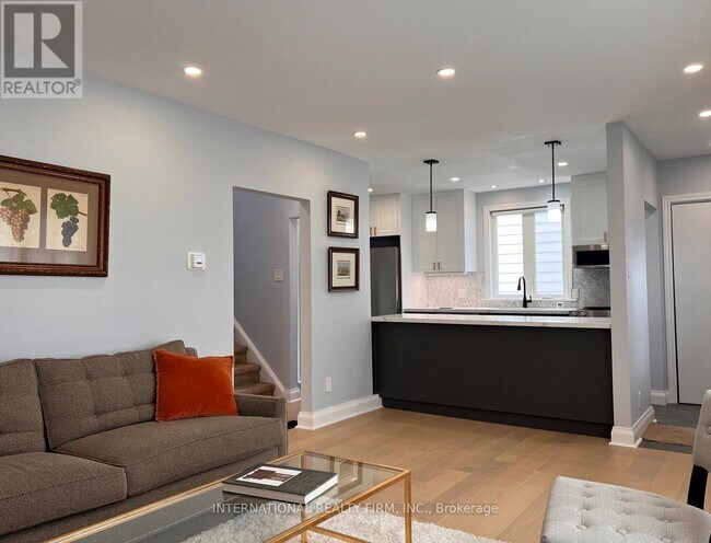 Photo - 9 Admiral Rd