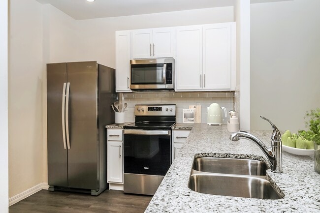 Building Photo - 166 Ormond Grande Blvd