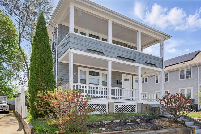 Photo - 68 Burnside St Unit 1