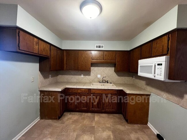Building Photo - 1309 Hudson Ave Unit C6 Rental
