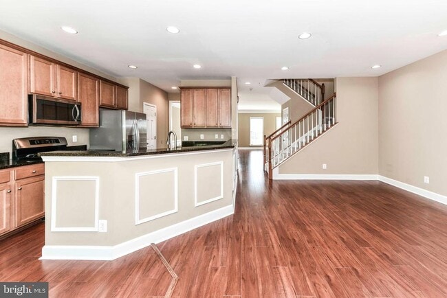Building Photo - 42832 Bittner Square Rental
