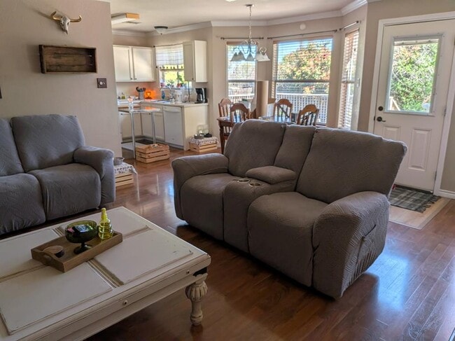 Photo - 1800 Twisted Oak Dr