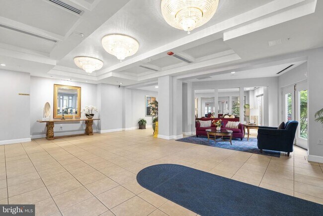Photo - 3005 S Leisure World Blvd Unit 211