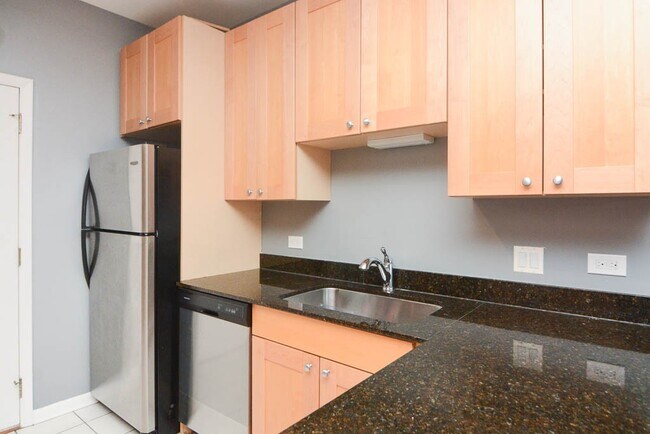 Photo - 1421 W Jonquil Terrace Unit 4