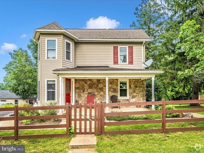 Building Photo - 12122 Woodsboro Pike Rental