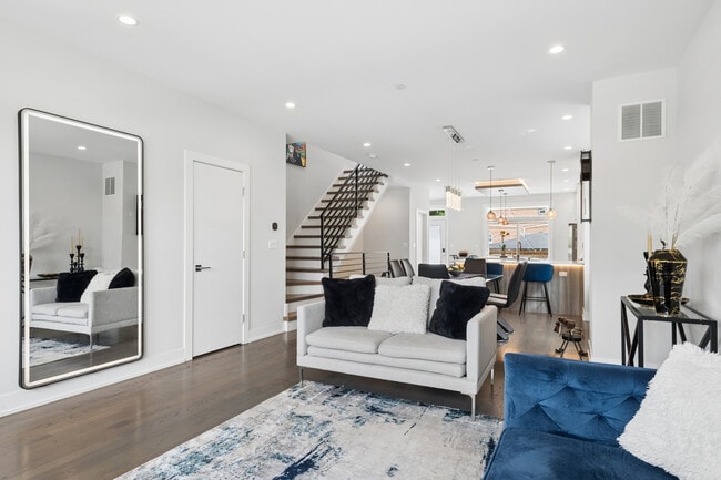 Photo - 2731 N 75th Ave