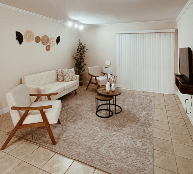 Photo - 1700 SW 16th Ct Unit C8