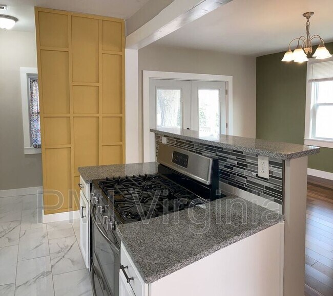 Photo - 1022 Mapole Ave