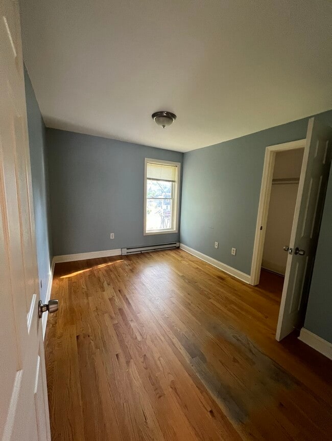 Photo - 307 N Main St Unidad 2