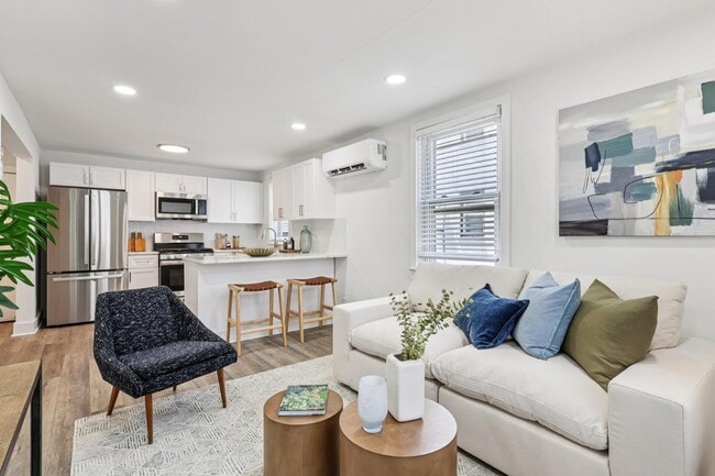 Building Photo - 2333 Haverford Rd