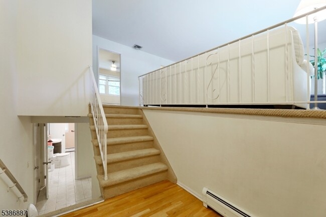 Photo - 71 Roosevelt St