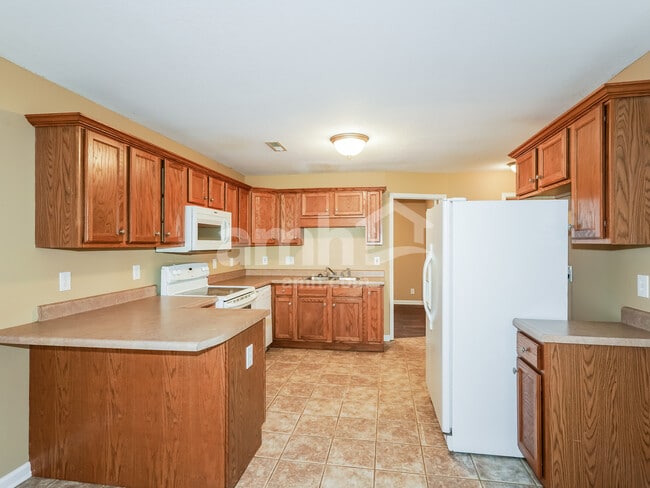 Photo - 1004 Hendricks Ct