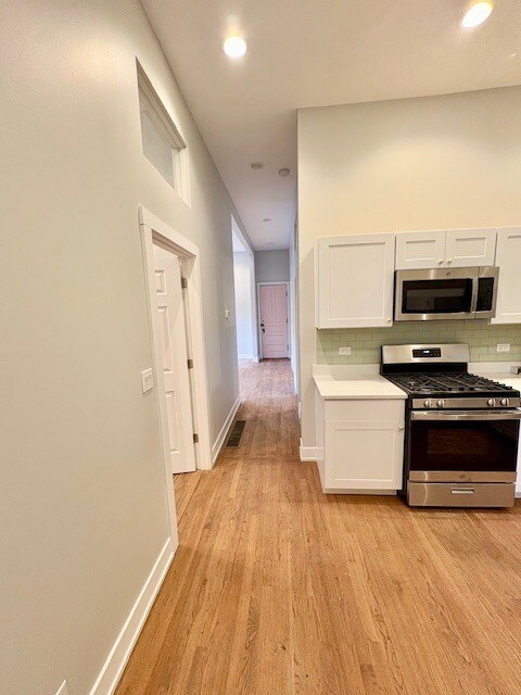 Photo - 825 W Armitage Ave