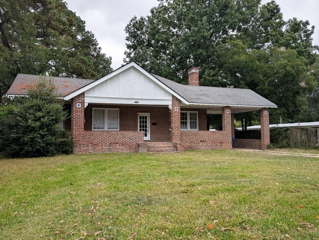 Building Photo - 604 Vance St NE Rental