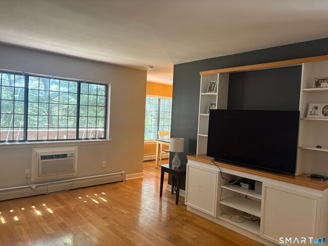 Photo - 125 Warner Hill Rd Unit 128