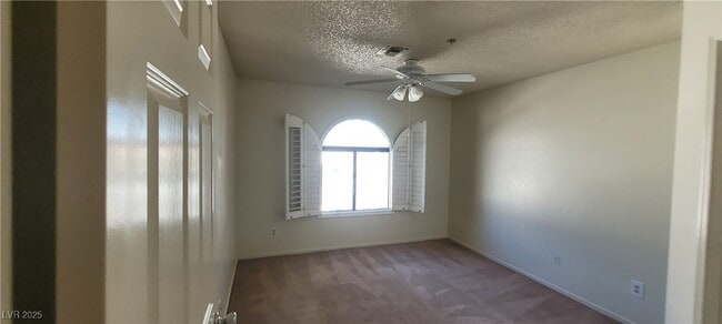 Building Photo - 2995 E Sunset Rd Unit 103