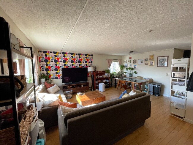 Photo - 122 Sycamore St Unit 2