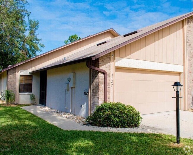 Building Photo - Port Orange 3-bedroom, 2 bath, villa locat... Rental