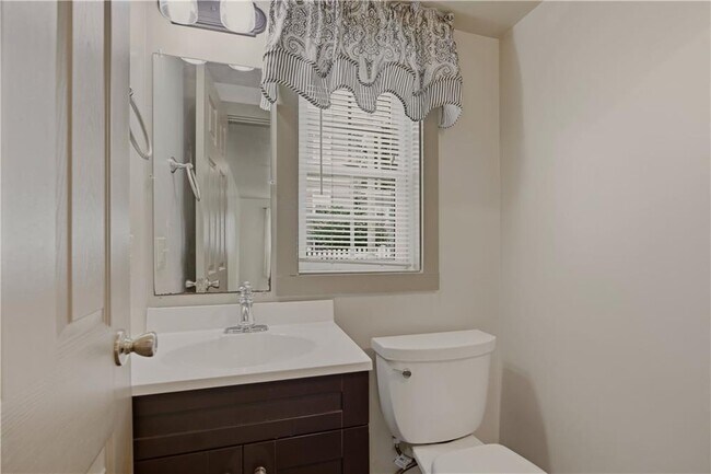 Photo - 132 Evarts St Unit 1