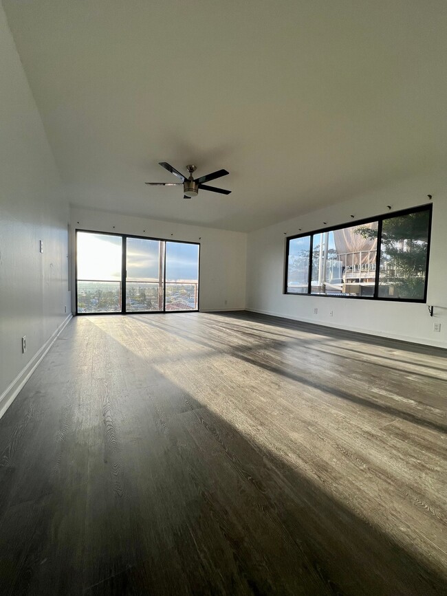 Photo - 2052 Terrace Dr