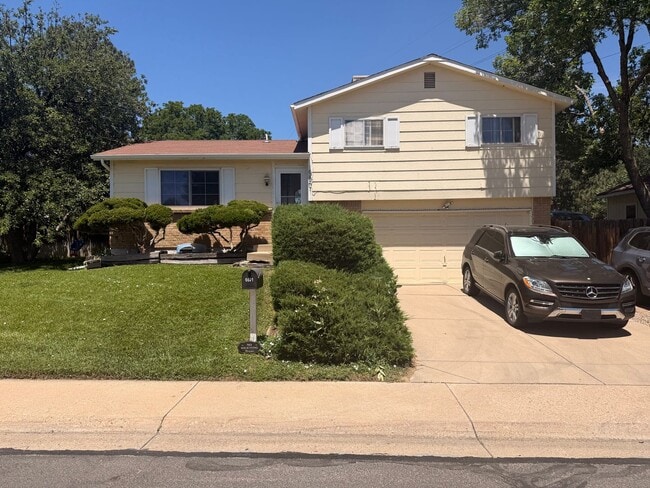 Building Photo - Comfortable Living in the Heart of Broomfield!!