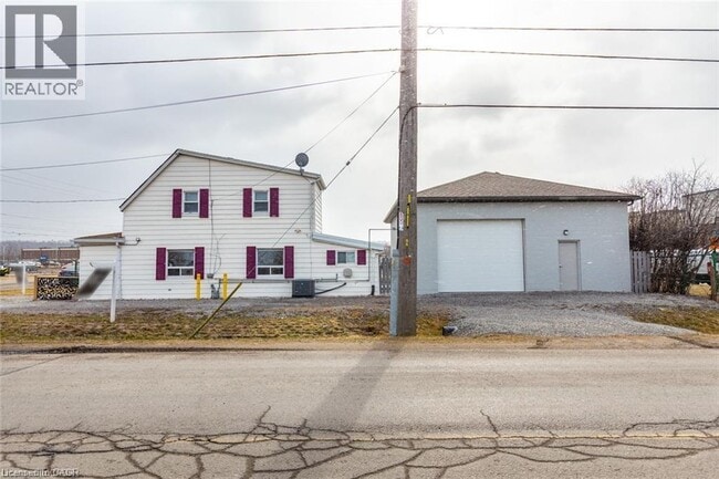 Photo - 355 Jones Rd