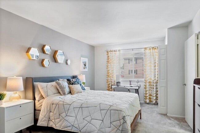 Brookmont Apartment Homes