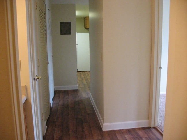 Photo - Bowling Green Village