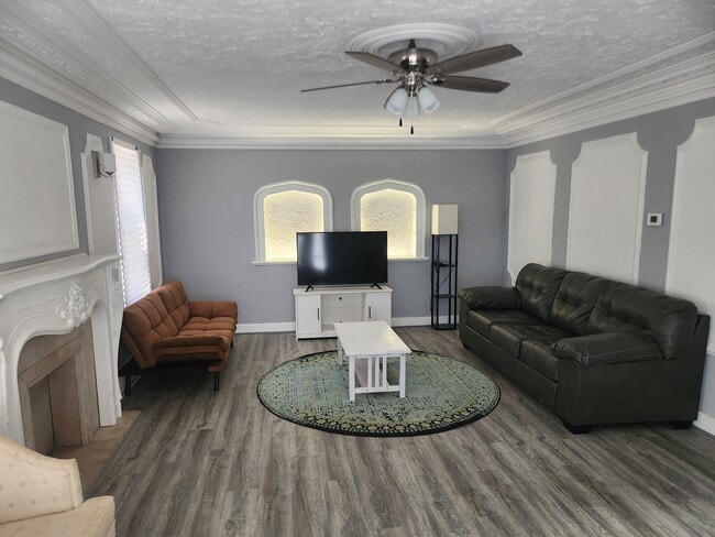 Photo - 4288 W Jefferson Ave