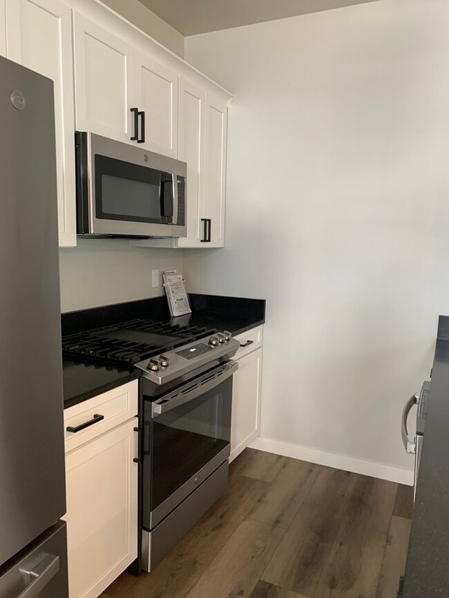 Photo - 339 4th Ave E Unit 335
