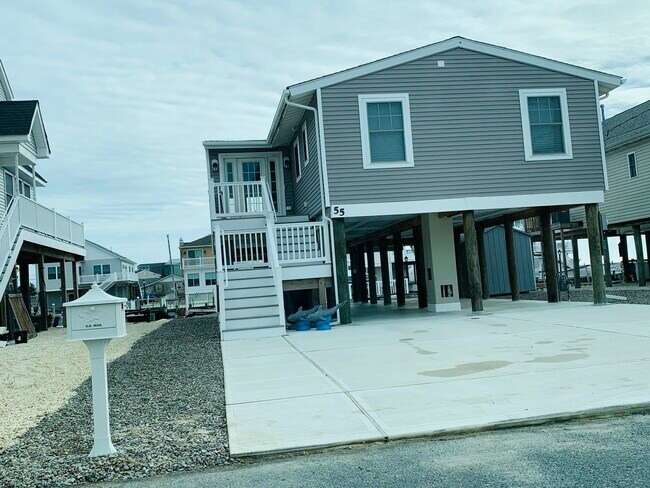 Photo - 55 S Spinnaker Dr