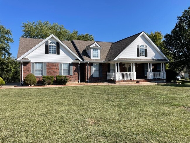 4 Bed 3 Bath For Rent in Troy, MO - 4 Bed 3 Bath For Rent in Troy, MO