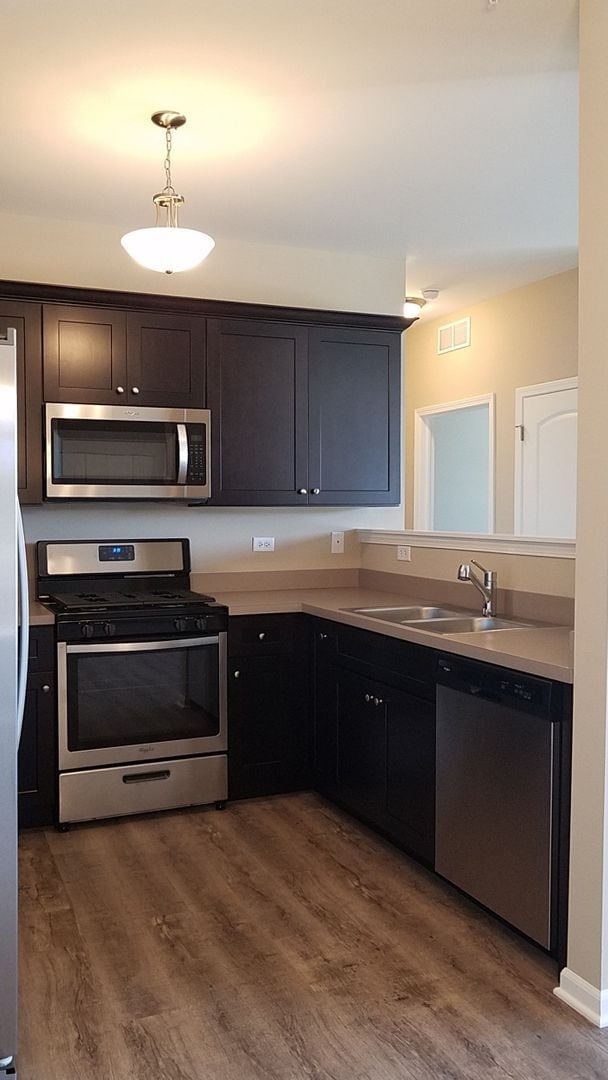 Photo - Chestnut - 2Br/2Ba Rental Home - First Flo...