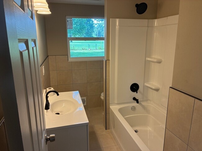 Photo - 418 Ranchero Pl