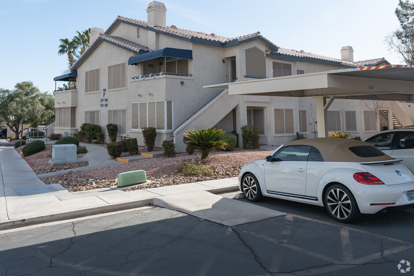 Alternate Image - Canyon Willow Pecos