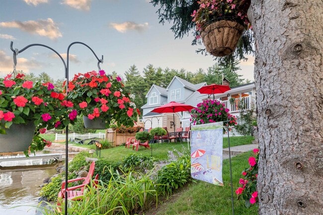 Photo - 60 Beaver Lake Ave